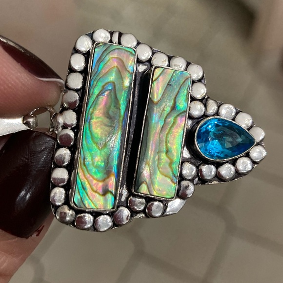 Natural blue green abalone shell & blue Indian topaz gemstone boho necklace - Picture 8 of 15